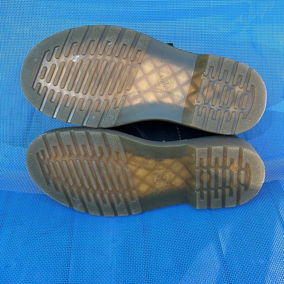 Girls Dr. Martens - Picture 3 of 7